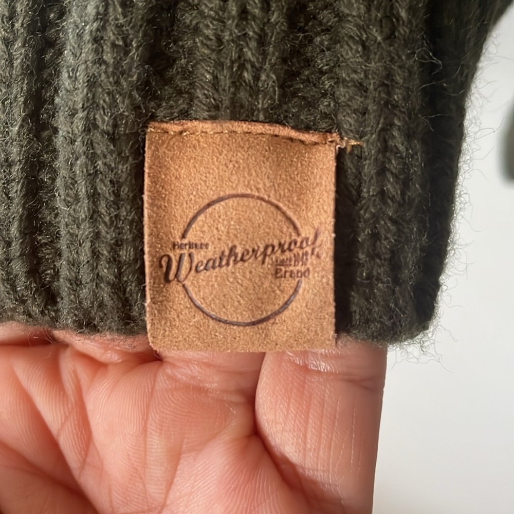 Weatherproof sweater - Picture 3 of 6
